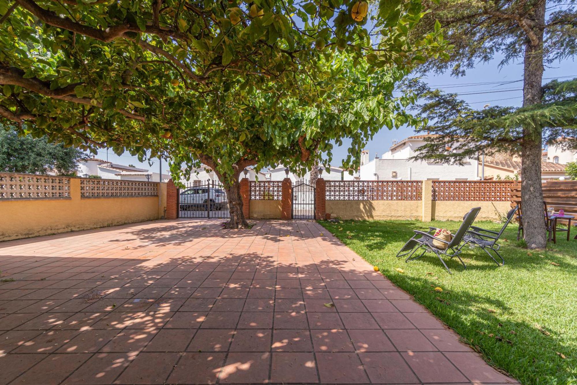 Apart-Rent Casa Con Jardin Pani 0081 Empuriabrava Esterno foto