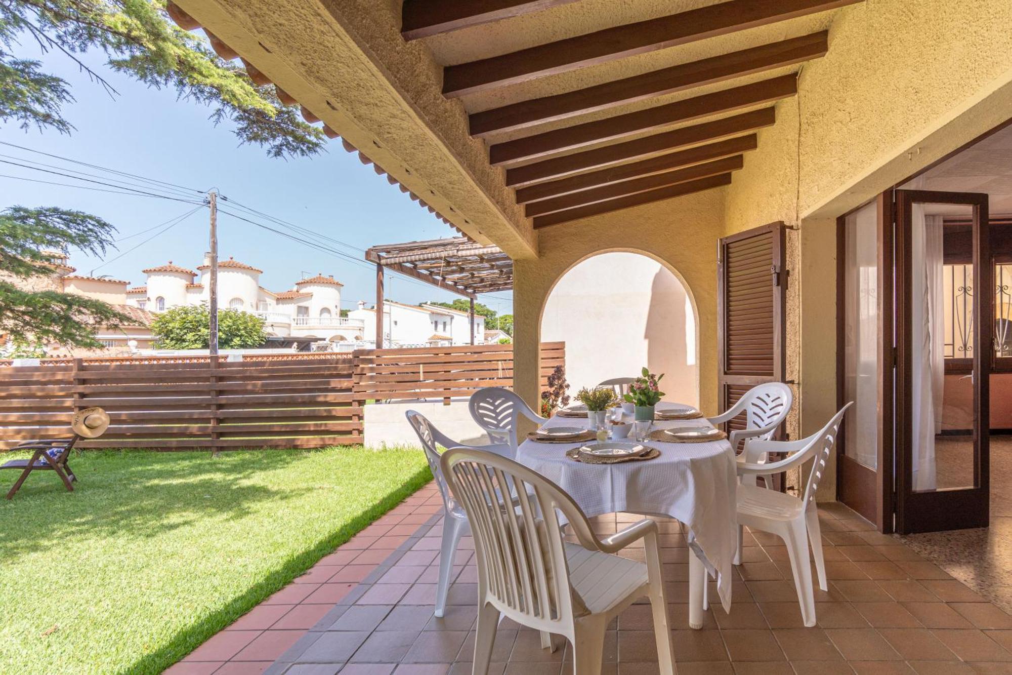 Apart-Rent Casa Con Jardin Pani 0081 Empuriabrava Esterno foto